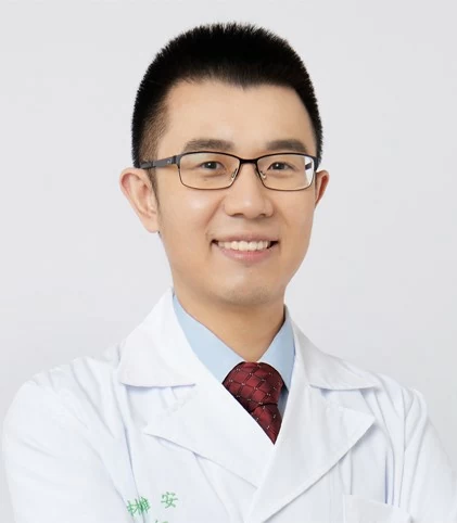 林維安 臨場服務醫師